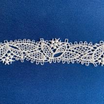 schmale Spitzen-Borte D02 in Creme, 2 cm breit 