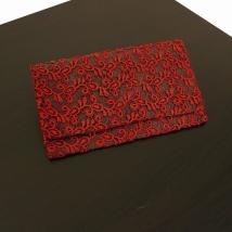 Handtasche Viviana - Weinrot auf Satin schwarz 