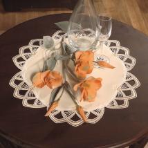 Design London - Spitze Lachs-Creme mit Gewebe Satin 