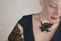 Kette Roxana - Schwarz mit Stein in Türkis