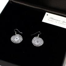 Runde Ohrringe Audrey - Silbergrau mit Stein 