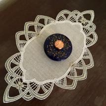 Design London - Spitze Beige-Creme mit Gewebe Vogtlandleinen 26 x 42 cm oval