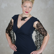 Schal Emilia - in Schwarz oder Creme 