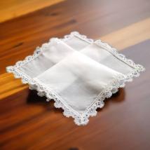 Spitzen-Taschentuch ST12 mit Belgischem Fein-Leinen (Bio) - Weiss - Gr. 24x24 cm - inkl. Karton 