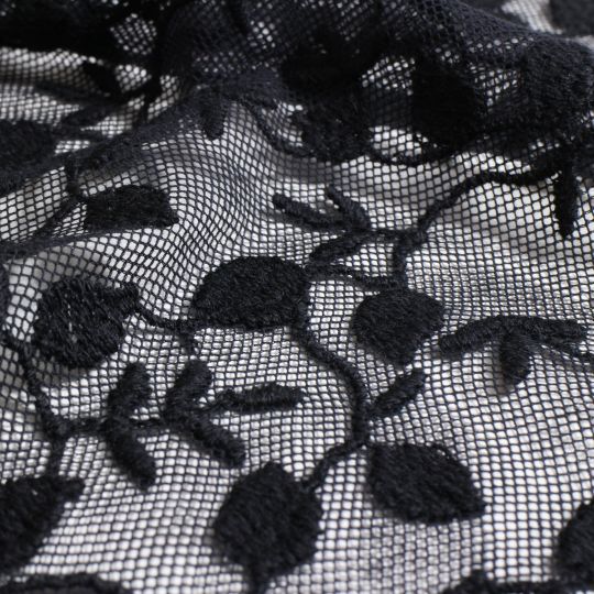 Bio-Tüll aus Baumwolle mit Stickerei in Merino Wolle - Design 69804 - schwarz 